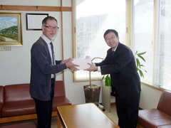 チューリップ球根寄贈